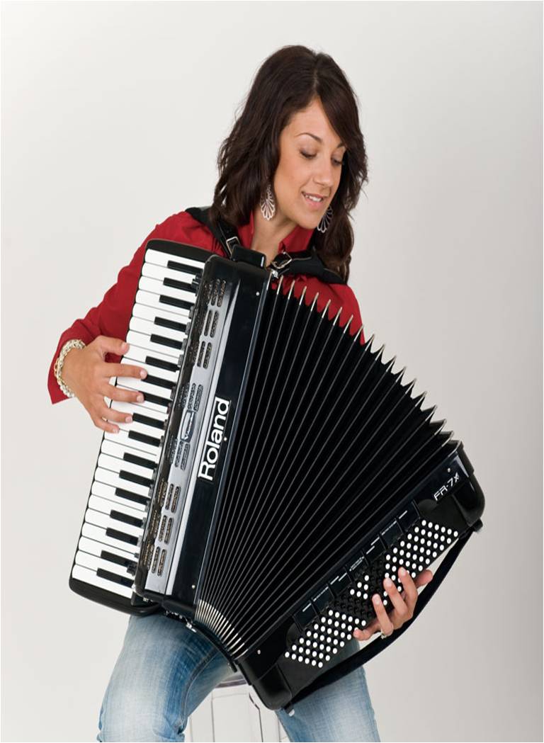 female accordion players vadodara